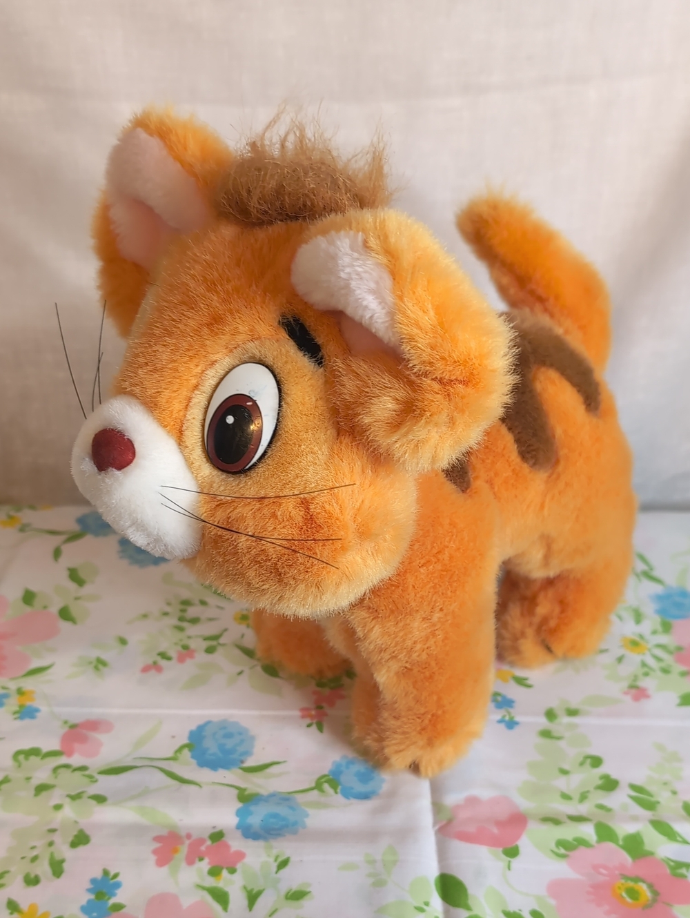 Vint. Oliver & Company Disney World Oliver Plush